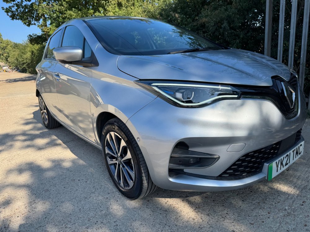 Grey 2021 Renault Zoe R135 EV50 52kWh GT Line Hatchback 5dr Electric Auto Rapid Charge 134 bhp in Reigate