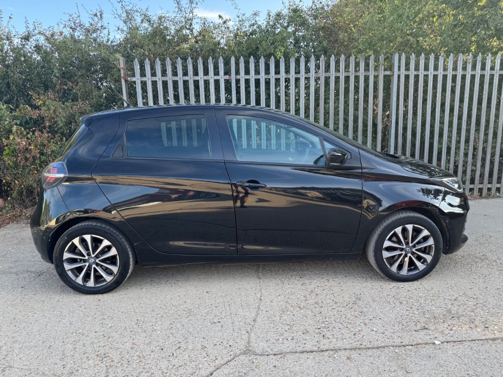 Black Renault Zoe R135 52kWh GT Line Hatchback 5dr Electric Auto i 134 bhp
