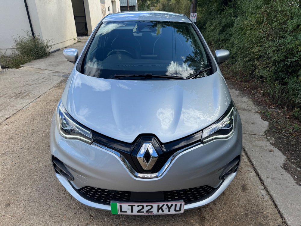 Silver 2022 Renault Zoe R135 EV50 52kWh GT Line Hatchback 5dr Electric Auto Rapid Charge 134 bhp in Reigate
