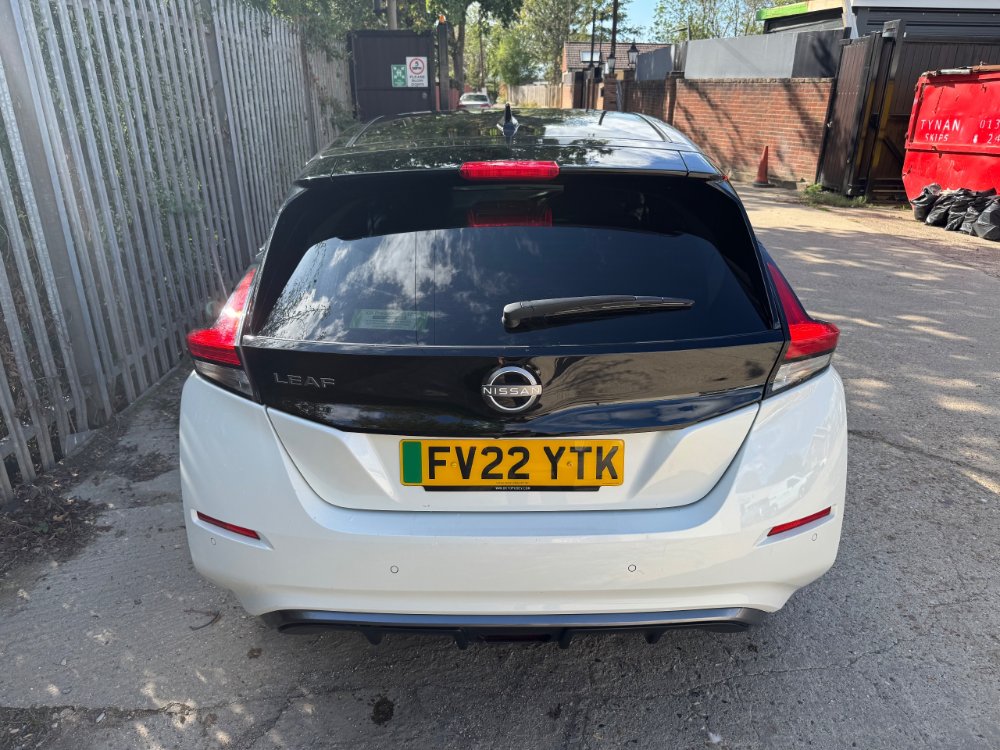 2022 Nissan LEAF Hatchback 39kWh N-Connecta Hatchback 5dr Electric Auto 150 ps
