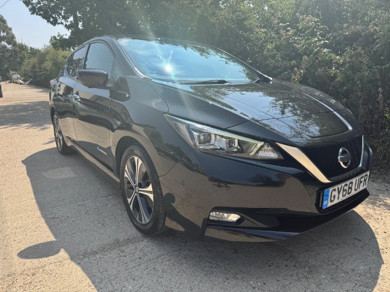 2018 NISSAN LEAF 40KWH TEKNA HATCHBACK 5DR ELECTRIC AUTO 150 PS MILEAGE 59,922 FUEL TYPE... photo