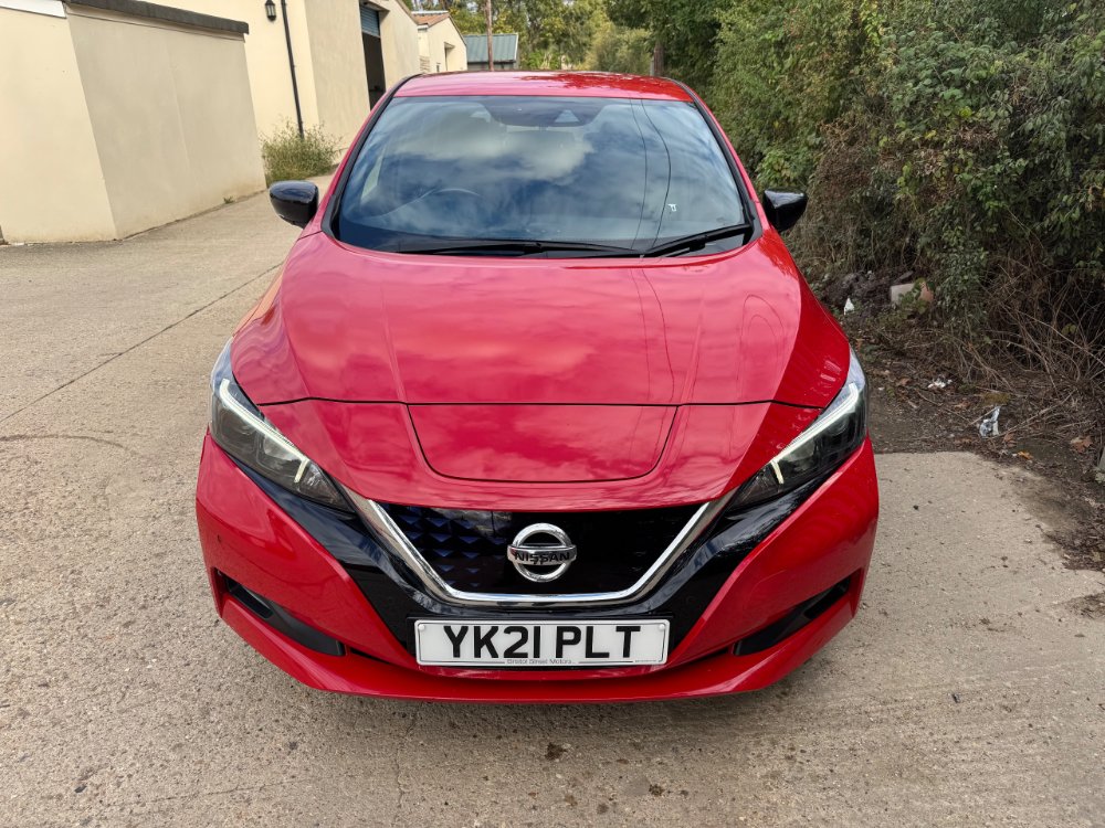 Red 2021 Nissan LEAF 40kWh N-Connecta Hatchback 5dr Electric Auto 150 ps in Reigate