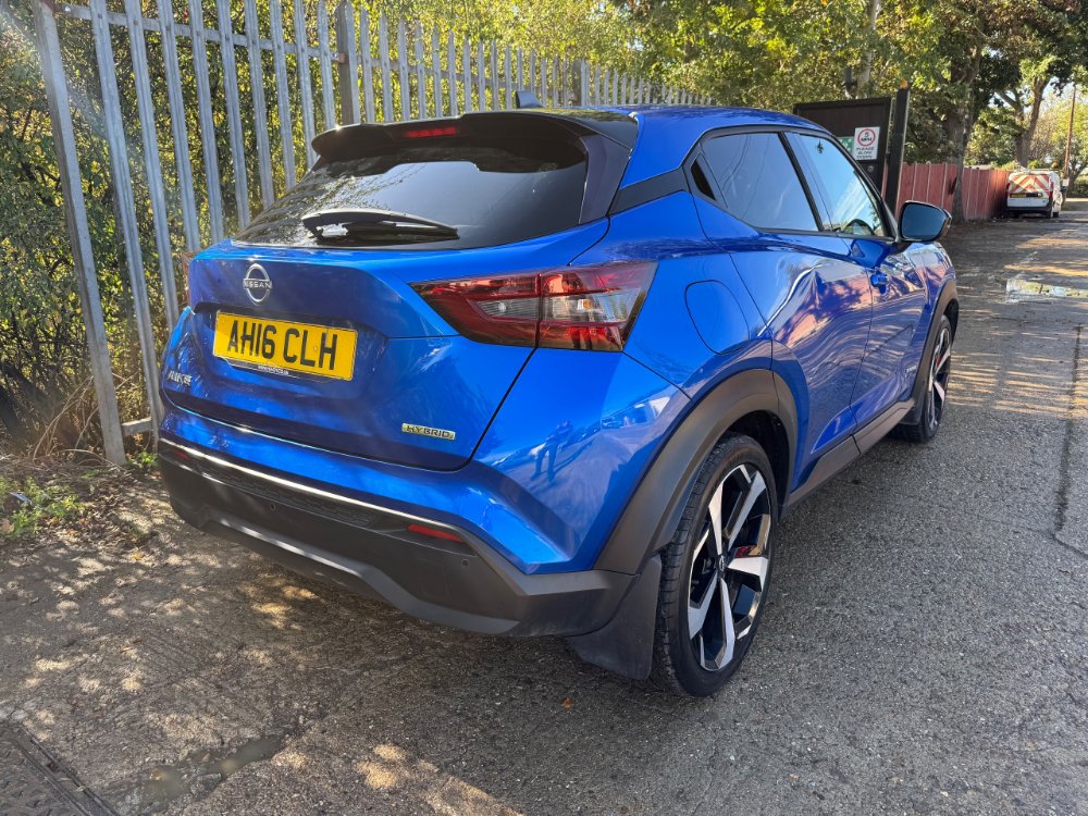 Nissan Juke 1.6 Tekna SUV 5dr Petrol Hybrid Auto Euro 6 143 ps for sale in Reigate