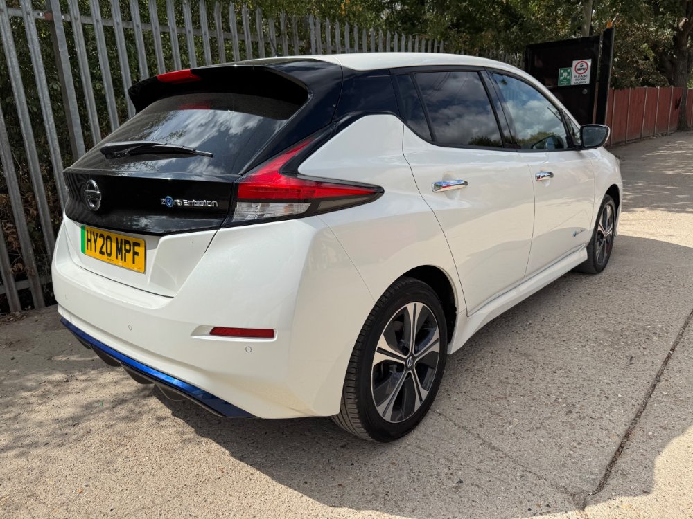 Nissan LEAF 62kWh e Tekna Hatchback 5dr Electric Auto 217 ps for sale in Reigate