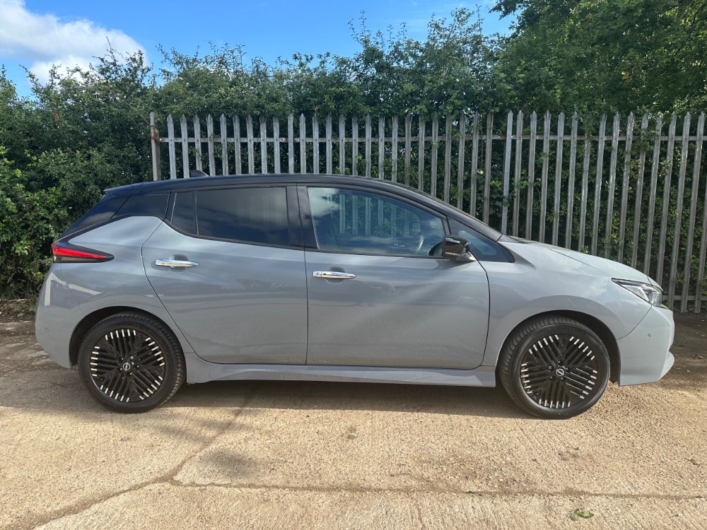 Grey Nissan LEAF 59kWh e Tekna Hatchback 5dr Electric Auto 217 ps
