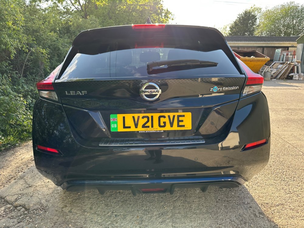 Black 2021 Nissan LEAF 40kWh 10 Hatchback 5dr Electric Auto 150 ps in KD Trade Sales Ltd